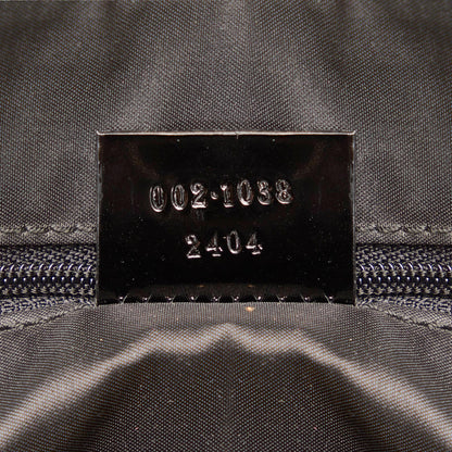 Gucci Nylon Shoulder Bag (SHG-34154)