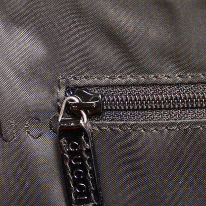 Gucci Nylon Shoulder Bag (SHG-34154)