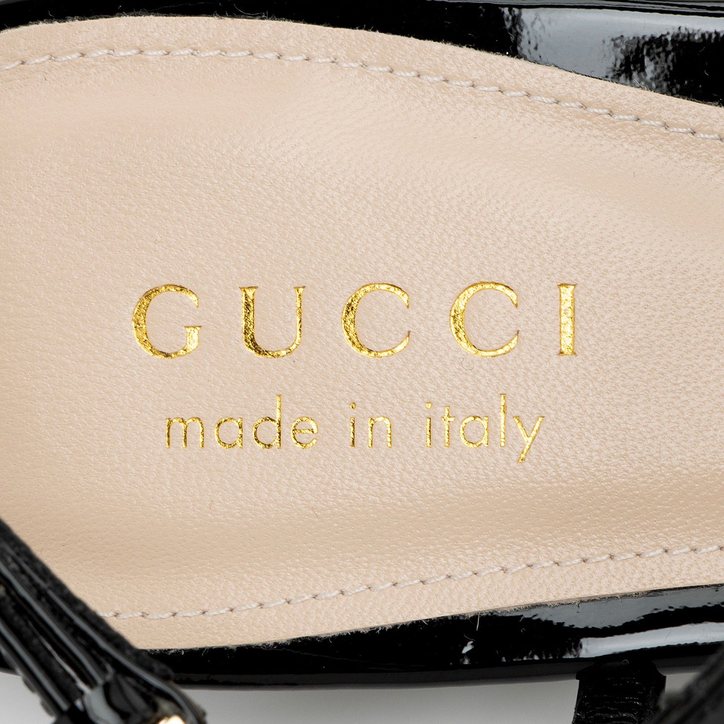 Gucci Patent Leather Signoria Thong Sandals - Size 6.5 / 36.5