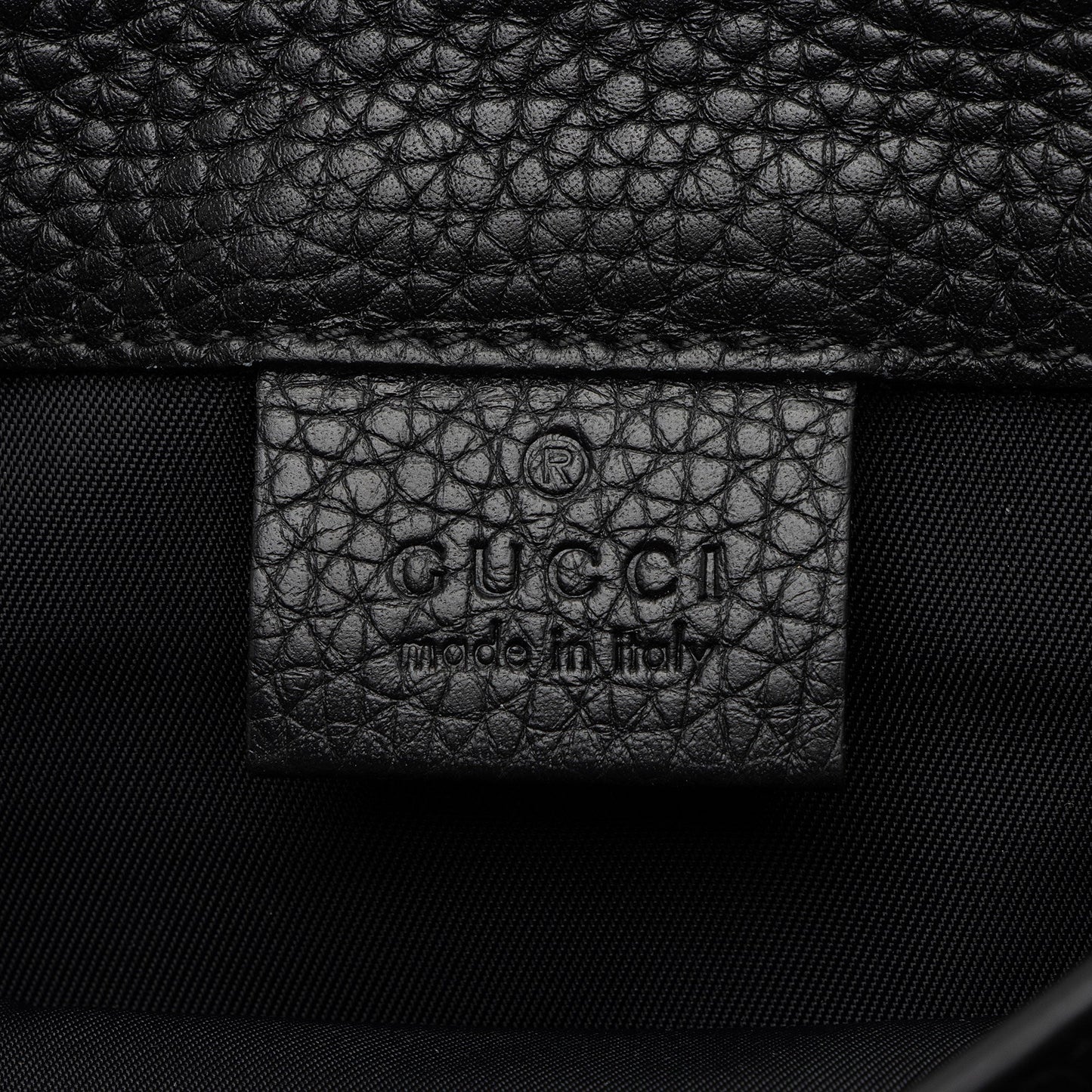 Gucci Pebbled Leather Soho Flap Belt Bag (SHF-Q9D7sL)