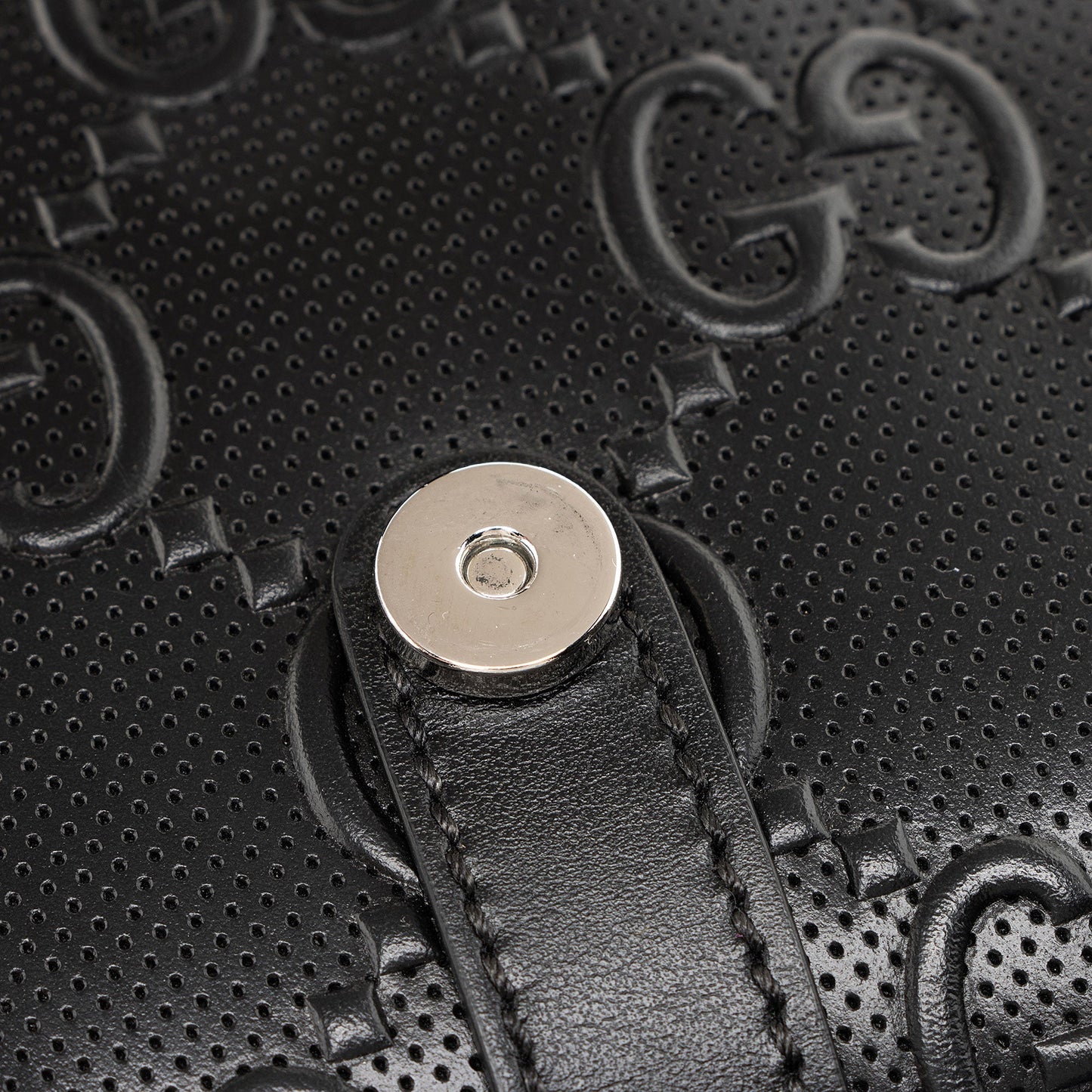 Gucci Perforated GG Embossed Double Belt Bag (SHF-rNzGhH)