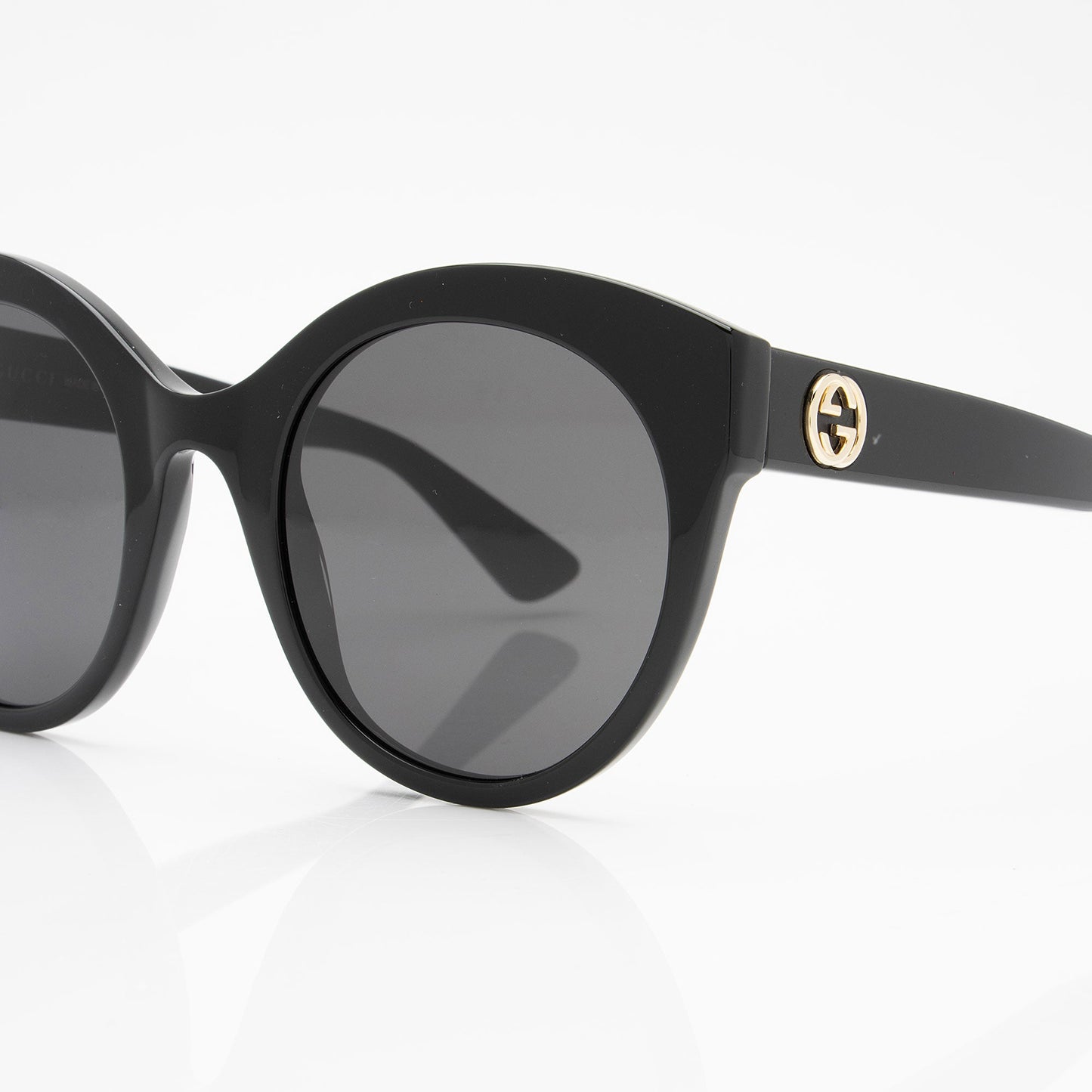 Gucci Round Interlocking GG Sunglasses (SHF-BnCs8t)