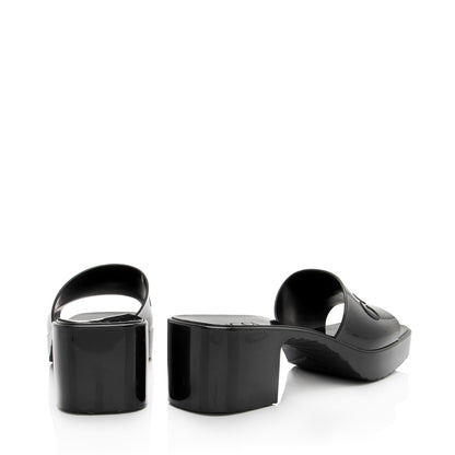 Gucci Rubber Slide Sandals - Size 8 / 38