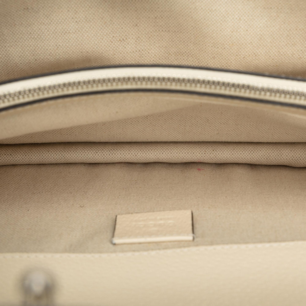 Gucci Small Dionysus Shoulder Bag (SHG-gluPx3)