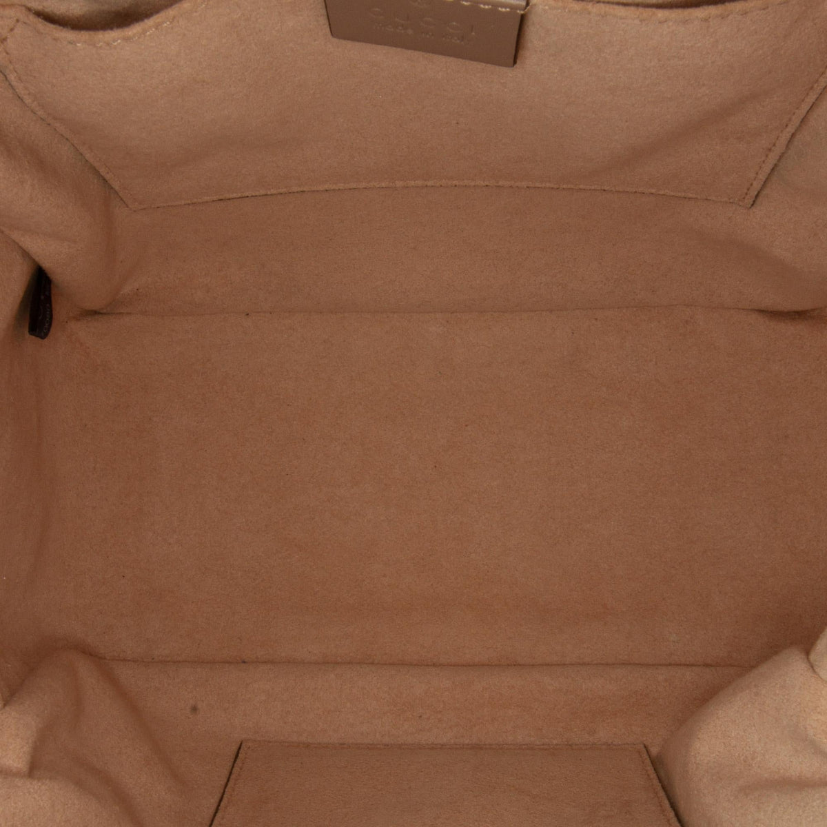 Gucci Small GG Marmont Matelasse Backpack (SHG-6nZ2to)