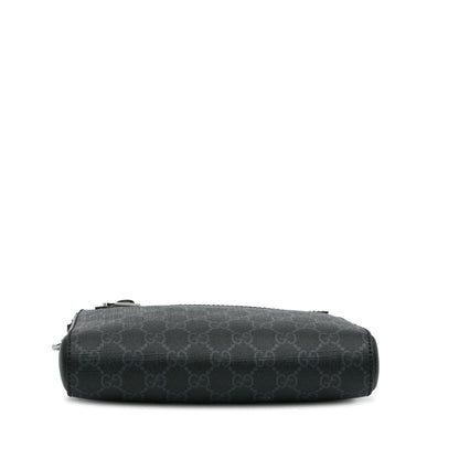 Gucci Small GG Supreme Messenger Bag (SHG-v3moky)