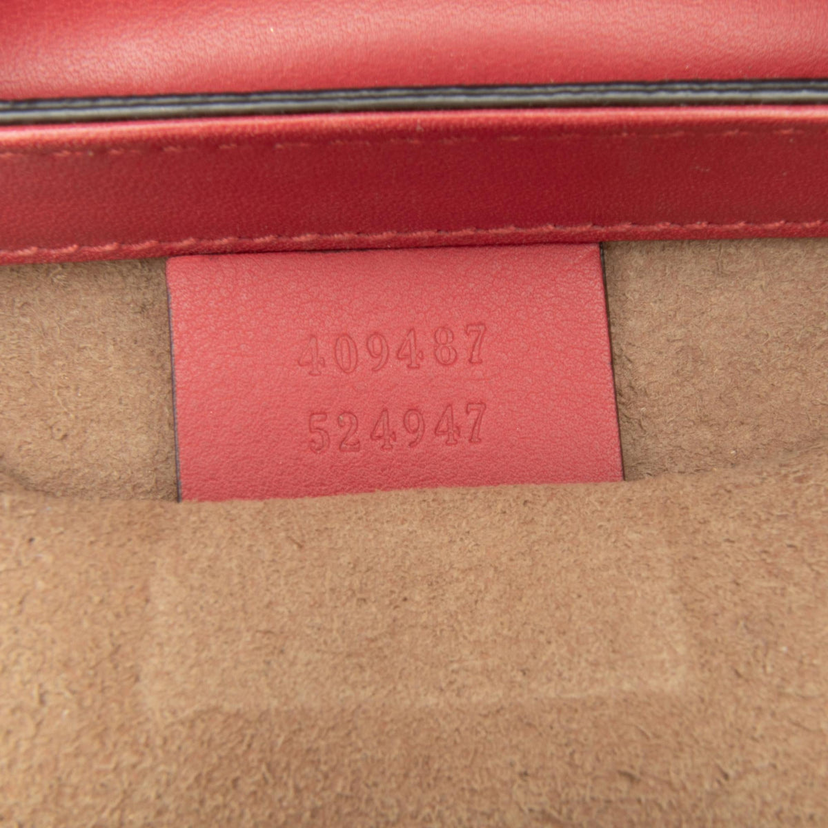 Gucci Small GG Supreme Padlock Crossbody Bag (SHG-UWsLXV)