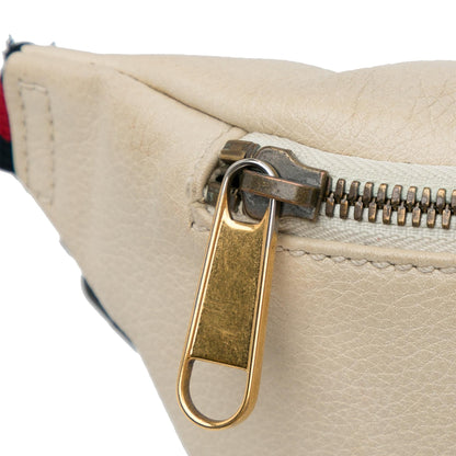 Gucci Small Logo Belt Bag (SHG-4D5HQu)