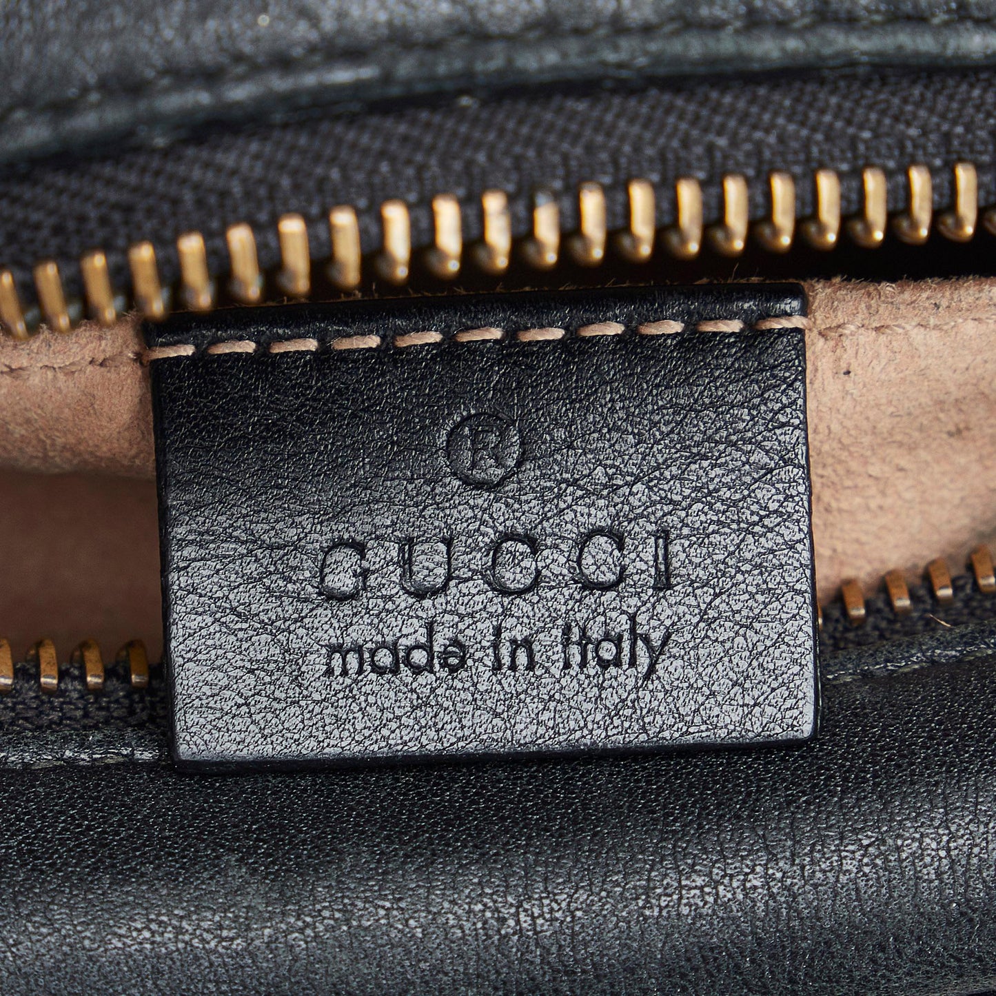 Gucci Small Marmont Camera Bag (SHG-LqYqXu)