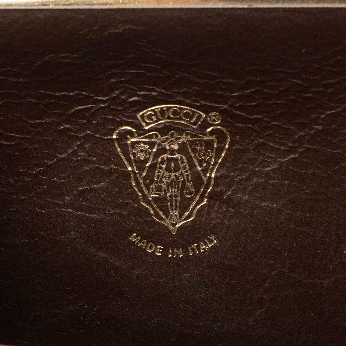 Gucci Vintage GG Supreme Kiss Lock Coin Pouch (SHF-IEIBOo)