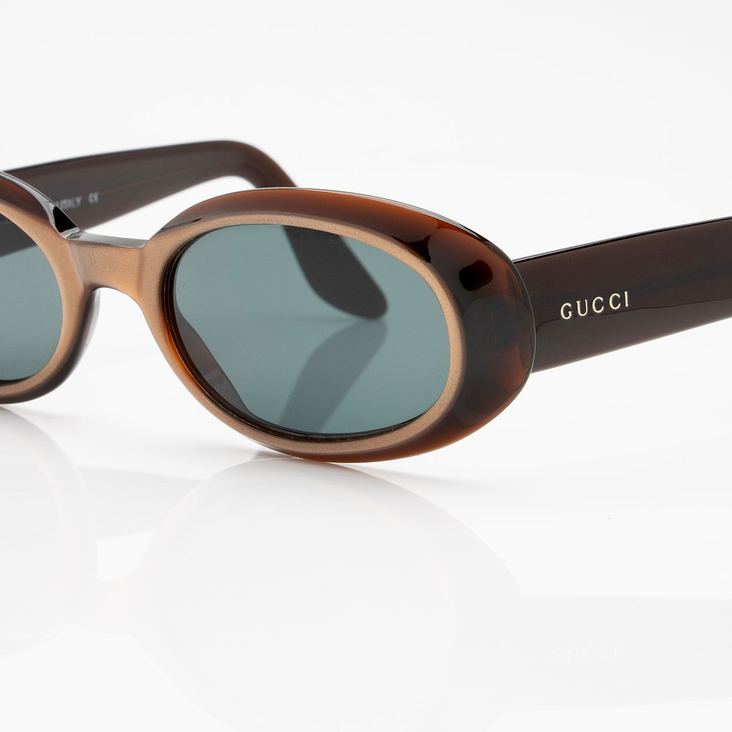 Gucci Vintage Oval Sunglasses (SHF-fZTMzY)