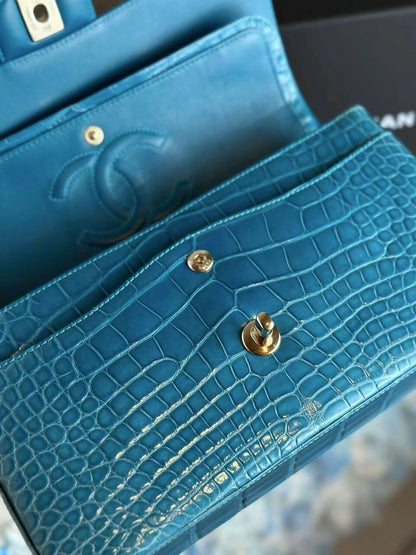 Chanel Vintage Medium Turquoise Crocodile Classic Flap Bag