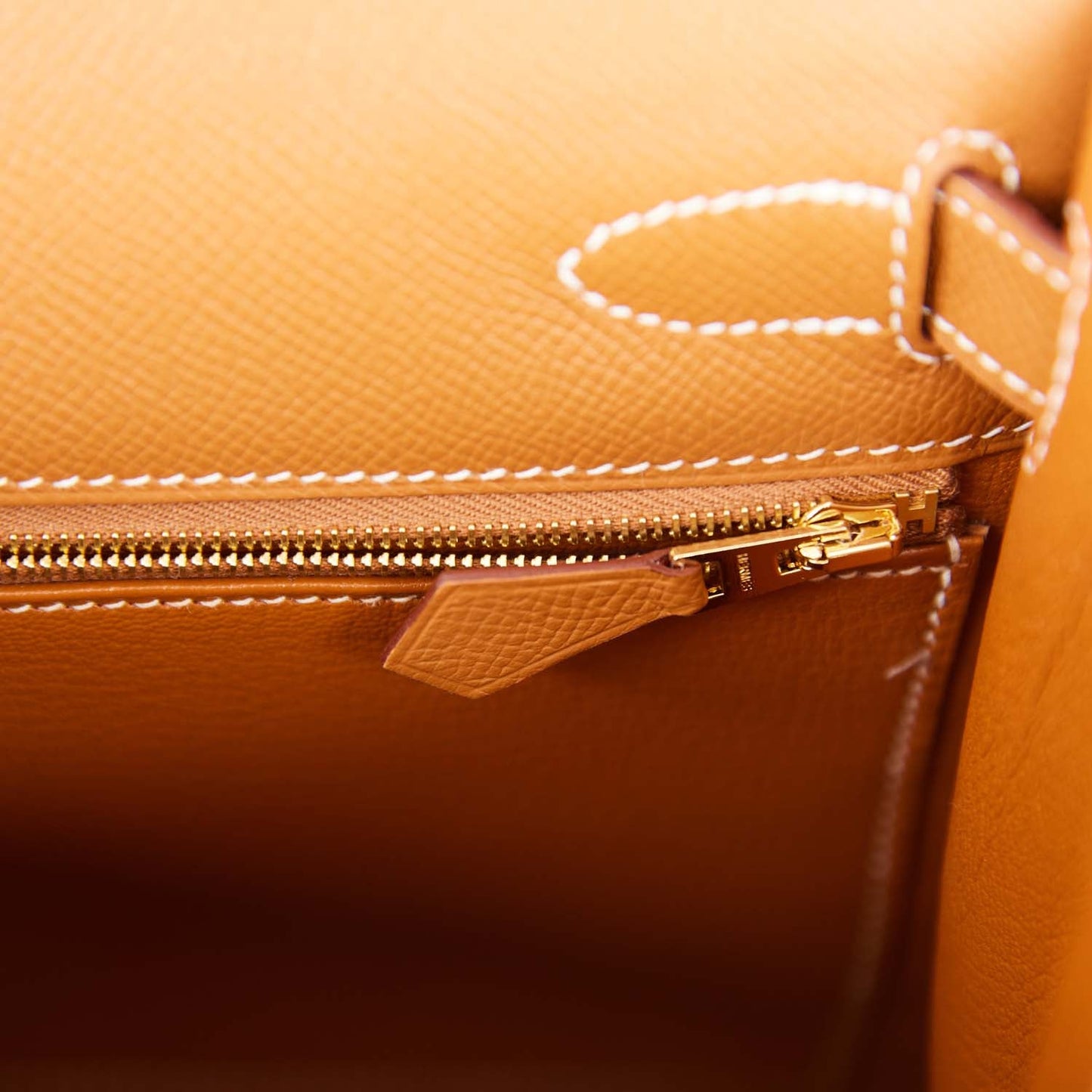 Hermes Kelly 28 Sellier Gold Epsom Gold Hardware