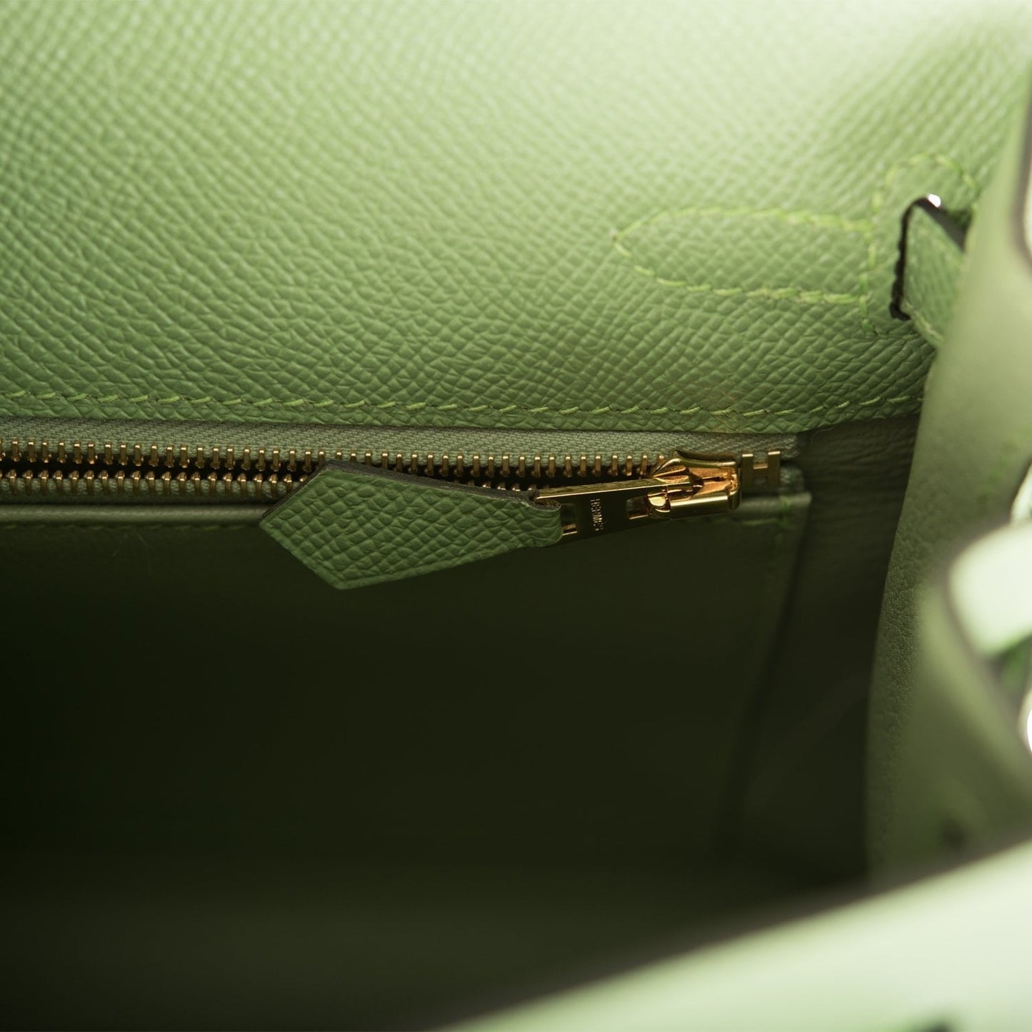 Hermes Kelly 25 Sellier Vert Criquet Epsom Gold Hardware