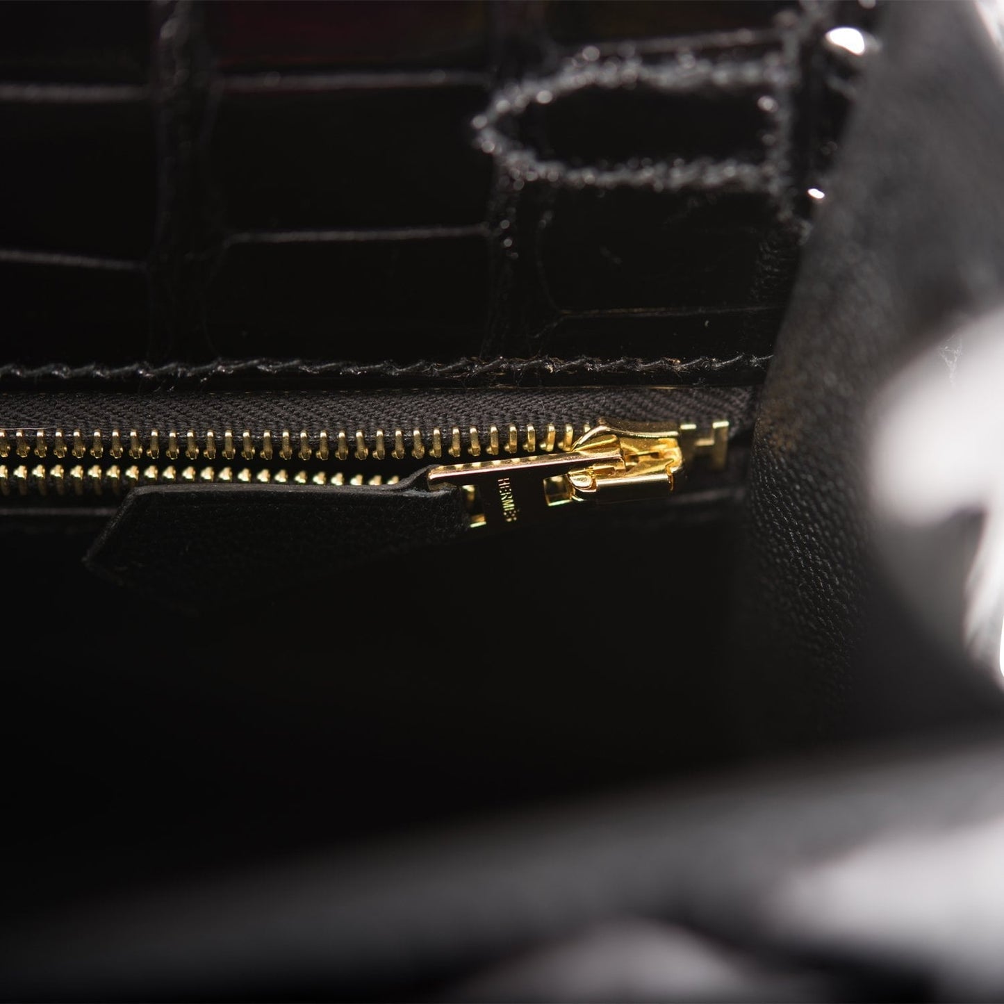 Hermes Kelly 25 Sellier Black Shiny Alligator Gold Hardware