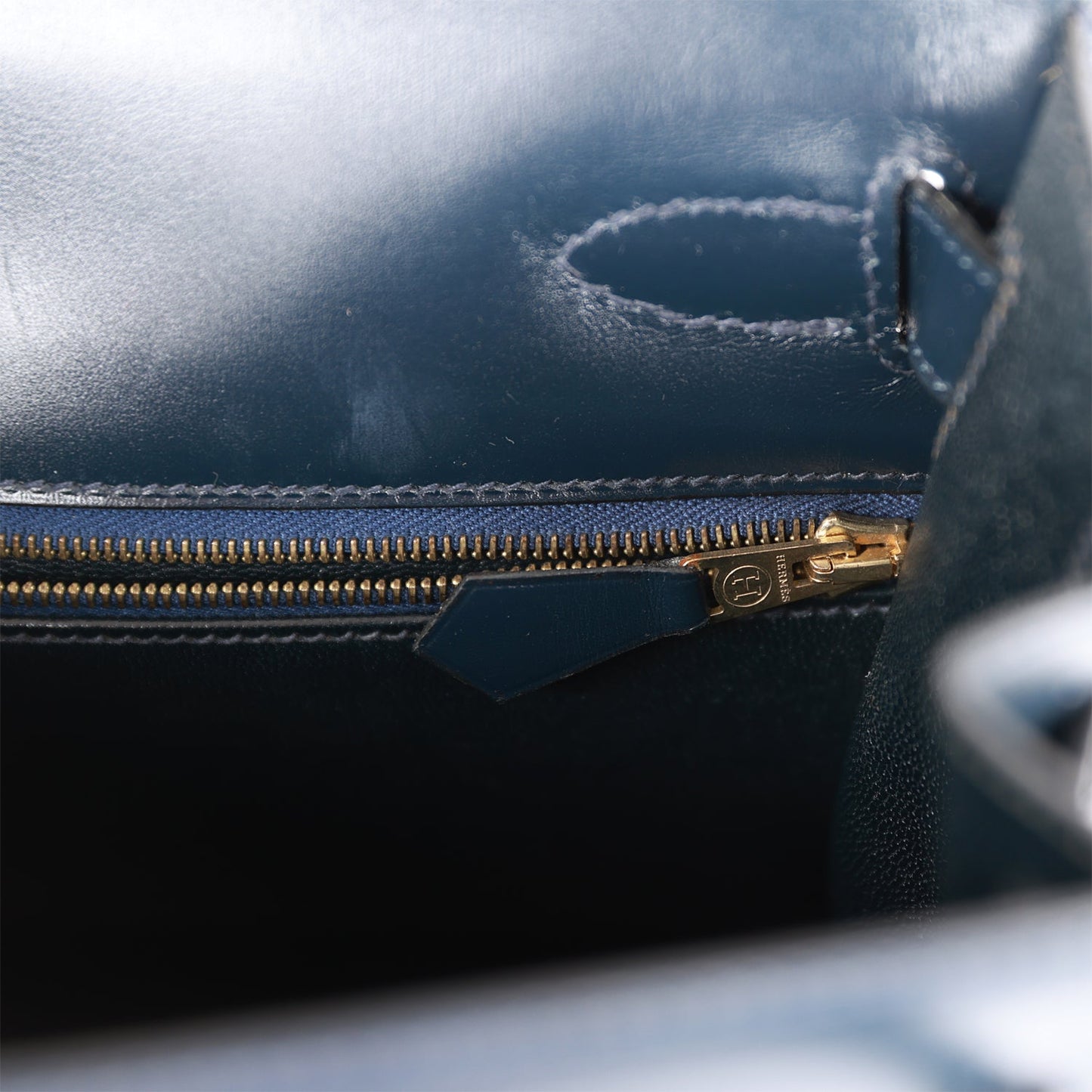 Hermes Kelly 28 Sellier Bleu Marine Box Gold Hardware