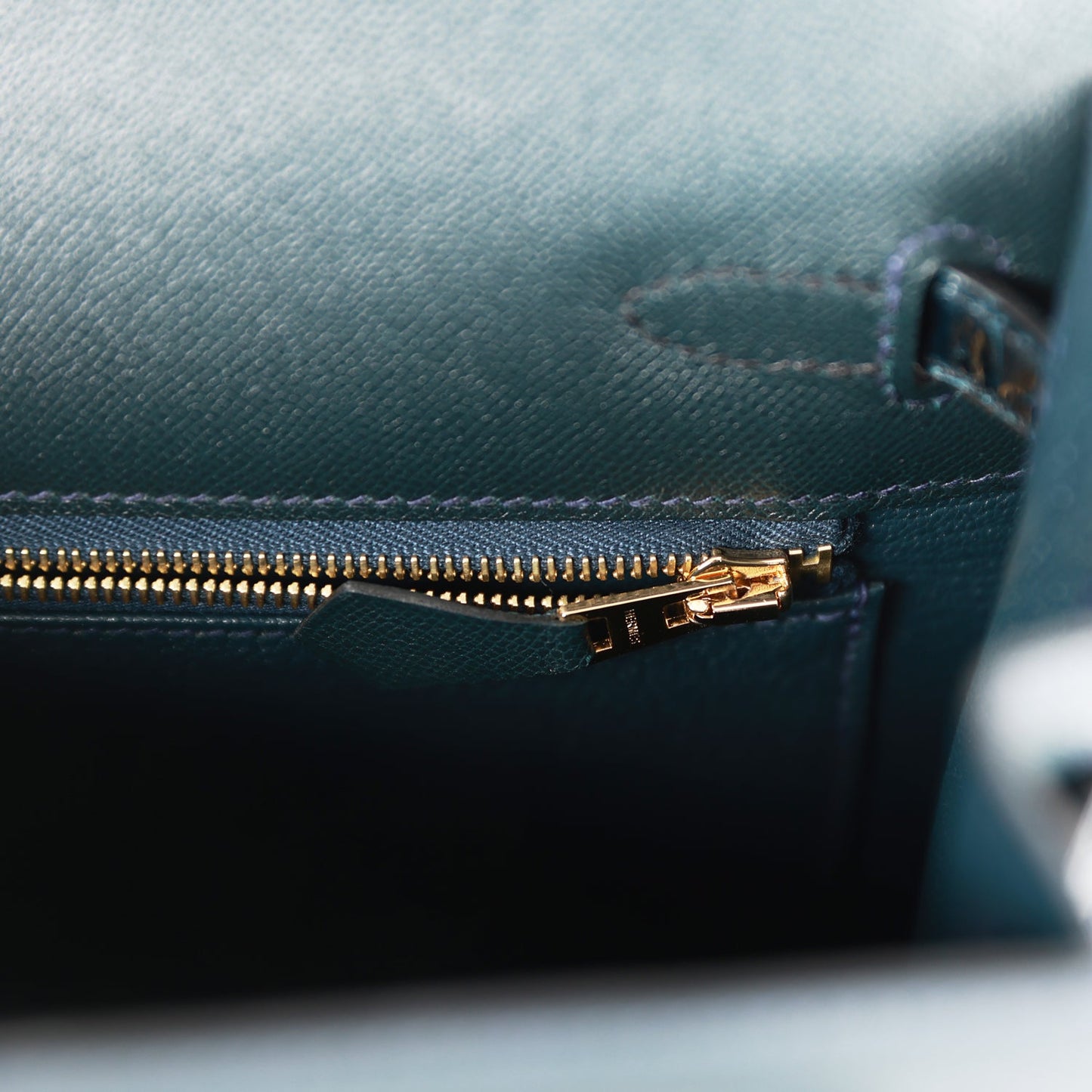 Hermes Kelly 25 Sellier Vert Rousseau Madame and Shiny Niloticus Crocodile Touch Gold Hardware