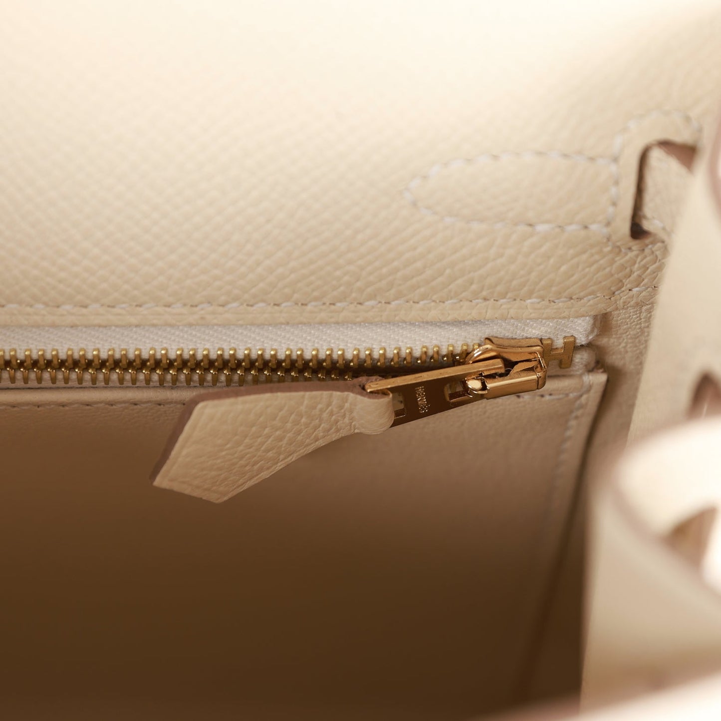 Hermes Kelly 25 Sellier Craie Epsom Gold Hardware