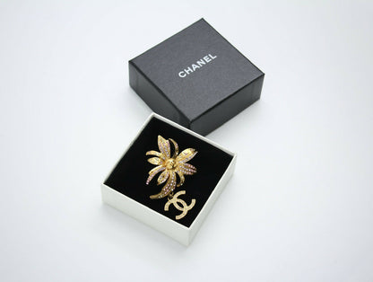 Chanel Vintage 02P Rhinestone Pink Silver Palm Tree Brooch