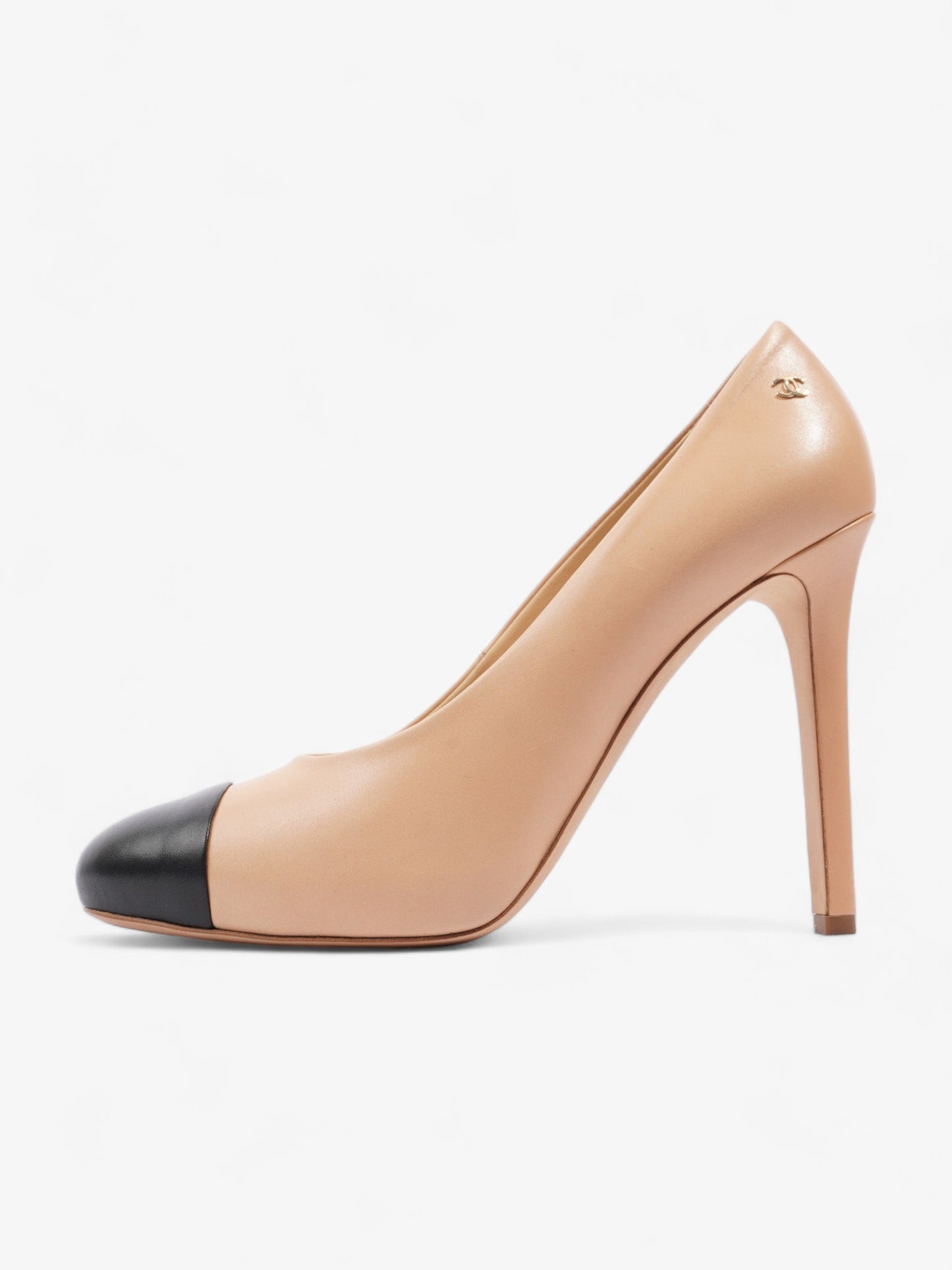 Chanel CC Cap Toe Heels 110 Nude / Black Leather EU 41 UK 8