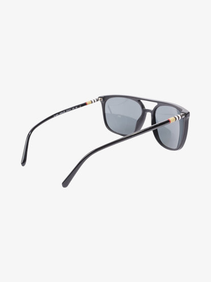 Burberry Aviator Sunglasses Black / House Check Acetate 145mm