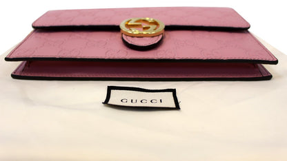 GUCCI Icon Gucci Signature Chain wallet Light Pink