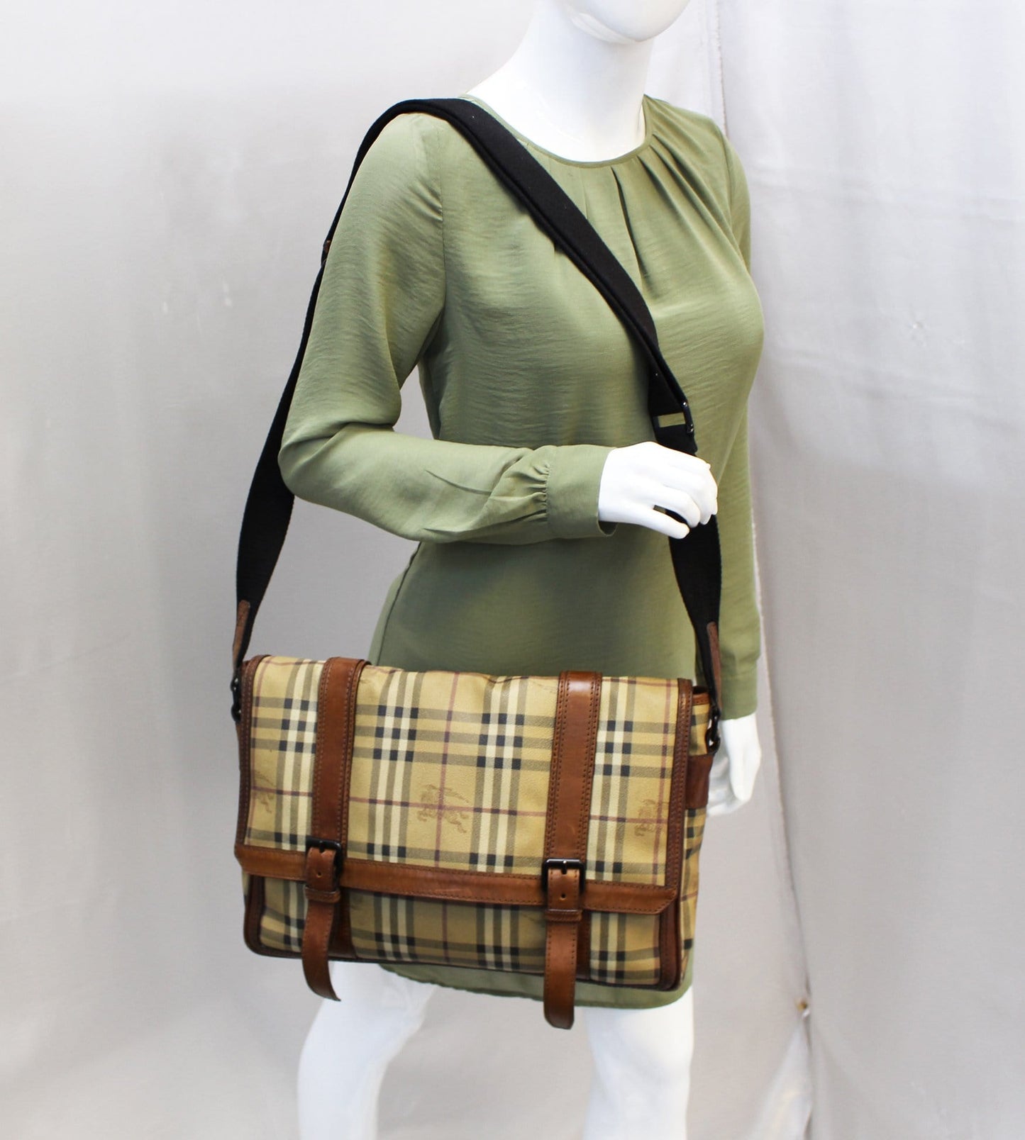 BURBERRY Horseferry Check Messenger Travel Bag