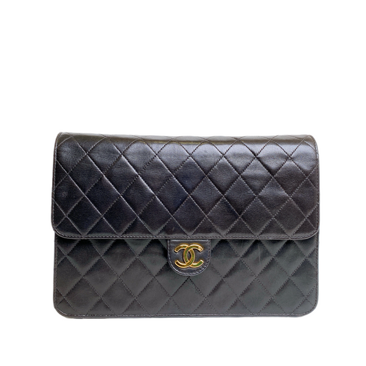 Chanel Vintage Classic Flap in Black
