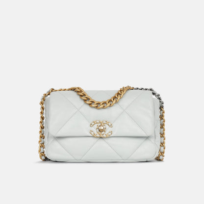 Chanel Chanel 19 - Small