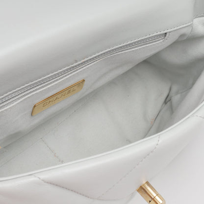 Chanel Chanel 19 - Small
