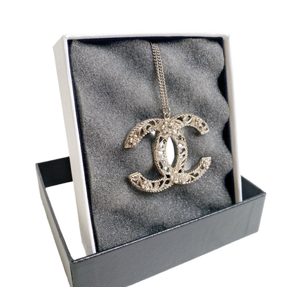 CHANEL NECKLACE