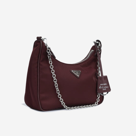 Prada Re-Edition 2005 - Nylon