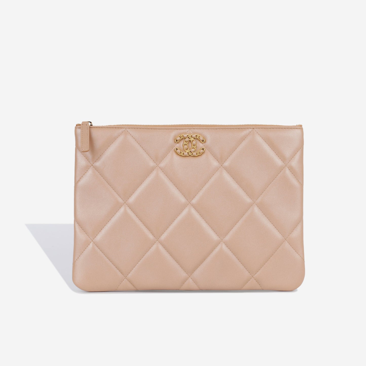 Chanel Large 19 O Case