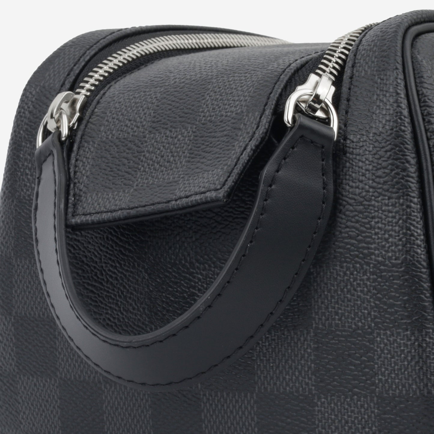 Louis Vuitton Dopp Kit Toilet Pouch - Damier Graphite