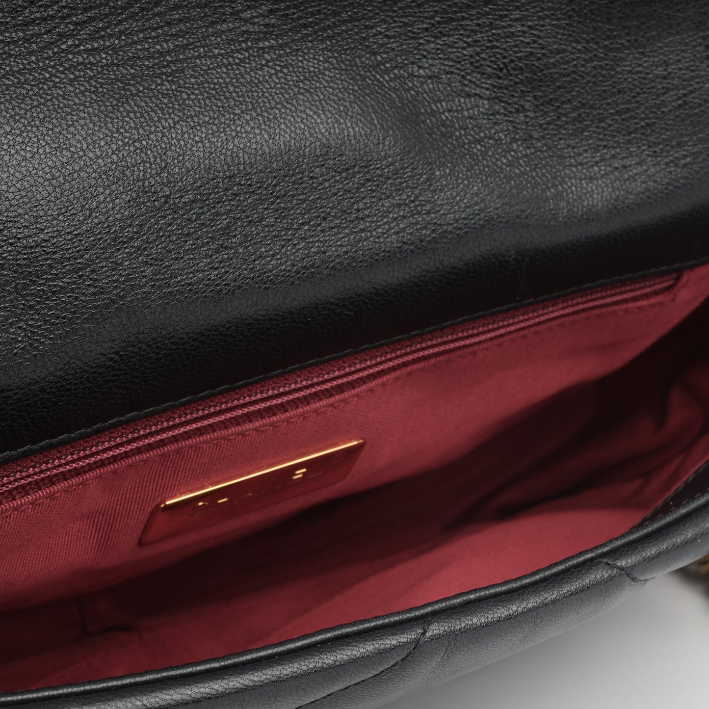 Chanel Chanel 19 - Small