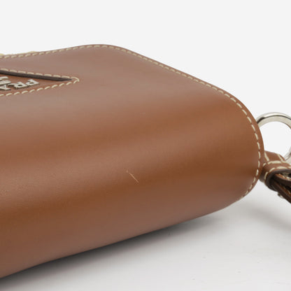 Prada Triangle Logo Plaque Flap - Raffia