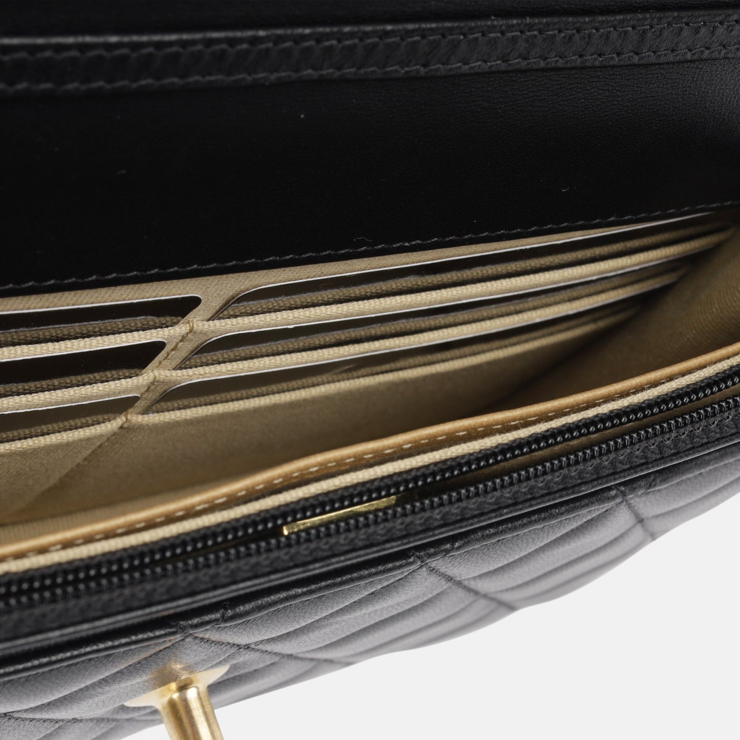 Chanel Pearl Crush Wallet On Chain