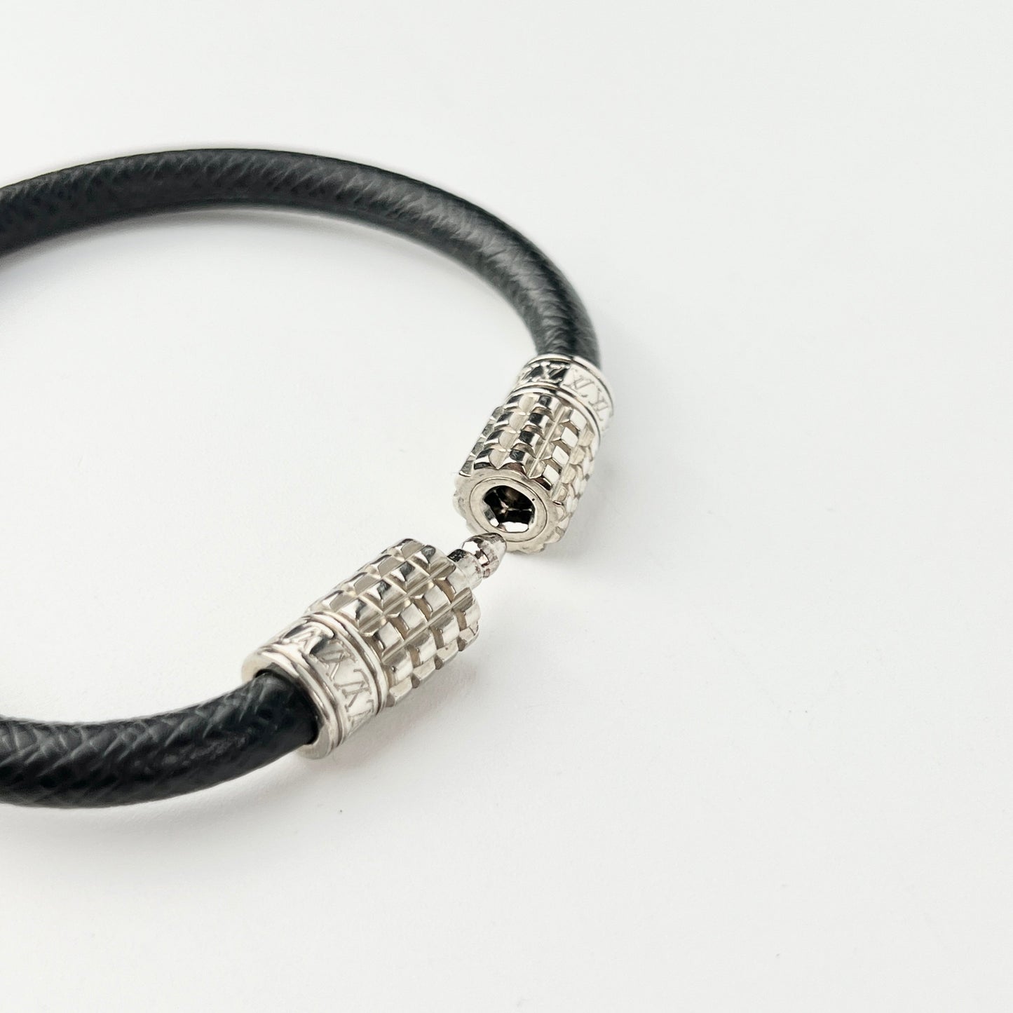 Louis Vuitton Digit Bracelet Grey