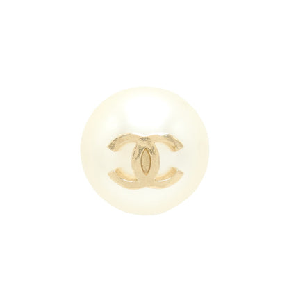 Chanel Giant Pearl With CC Logo Earring L