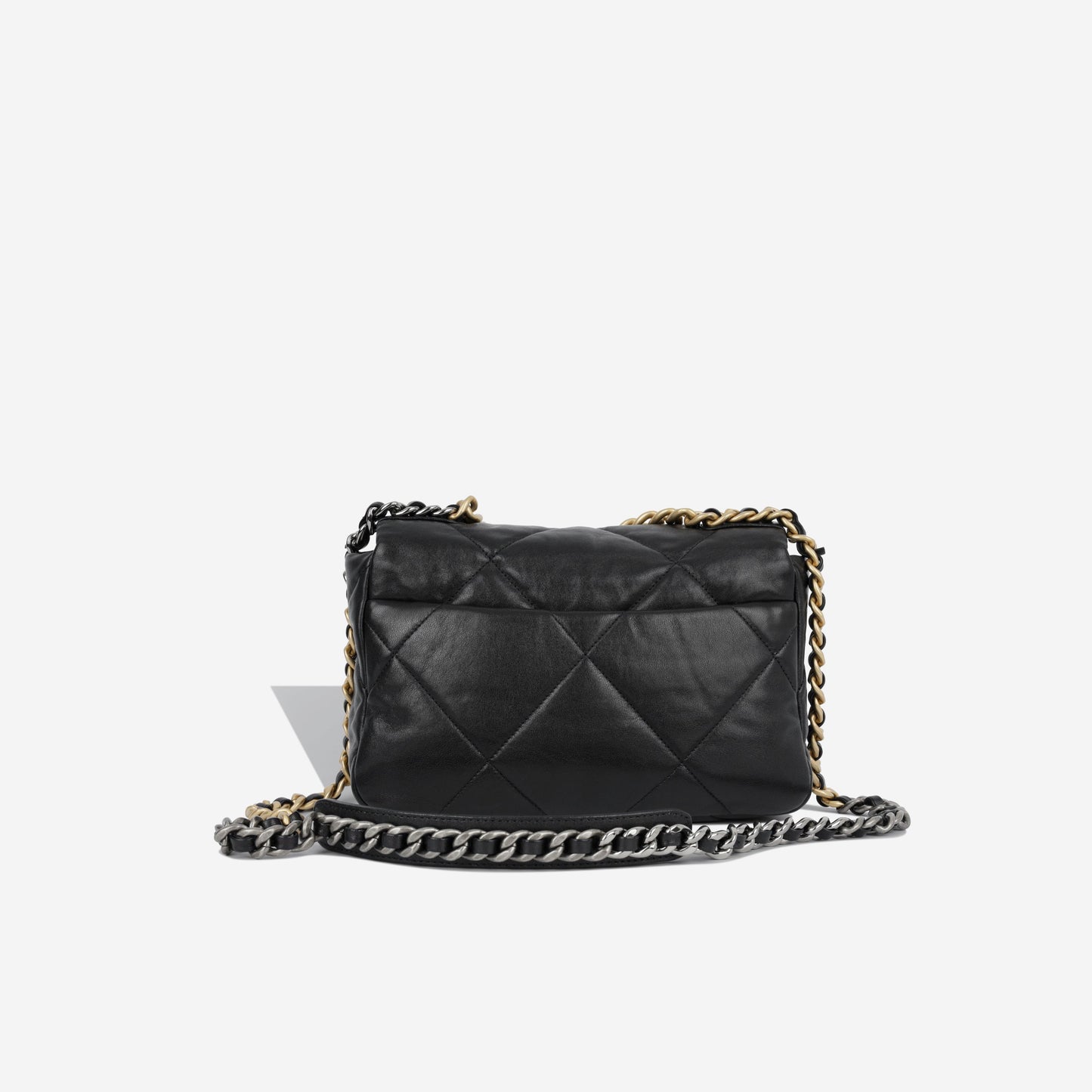 Chanel Chanel 19 - Small