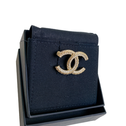 CHANEL BROOCH