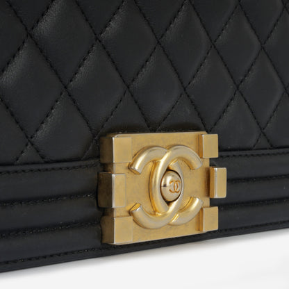 Chanel Boy Bag - Old Medium