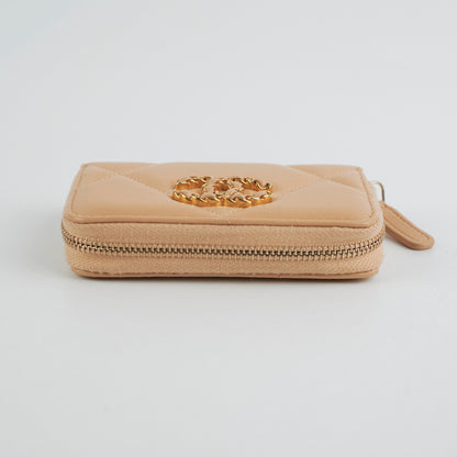 Chanel 19 Zip Cardholer Beige