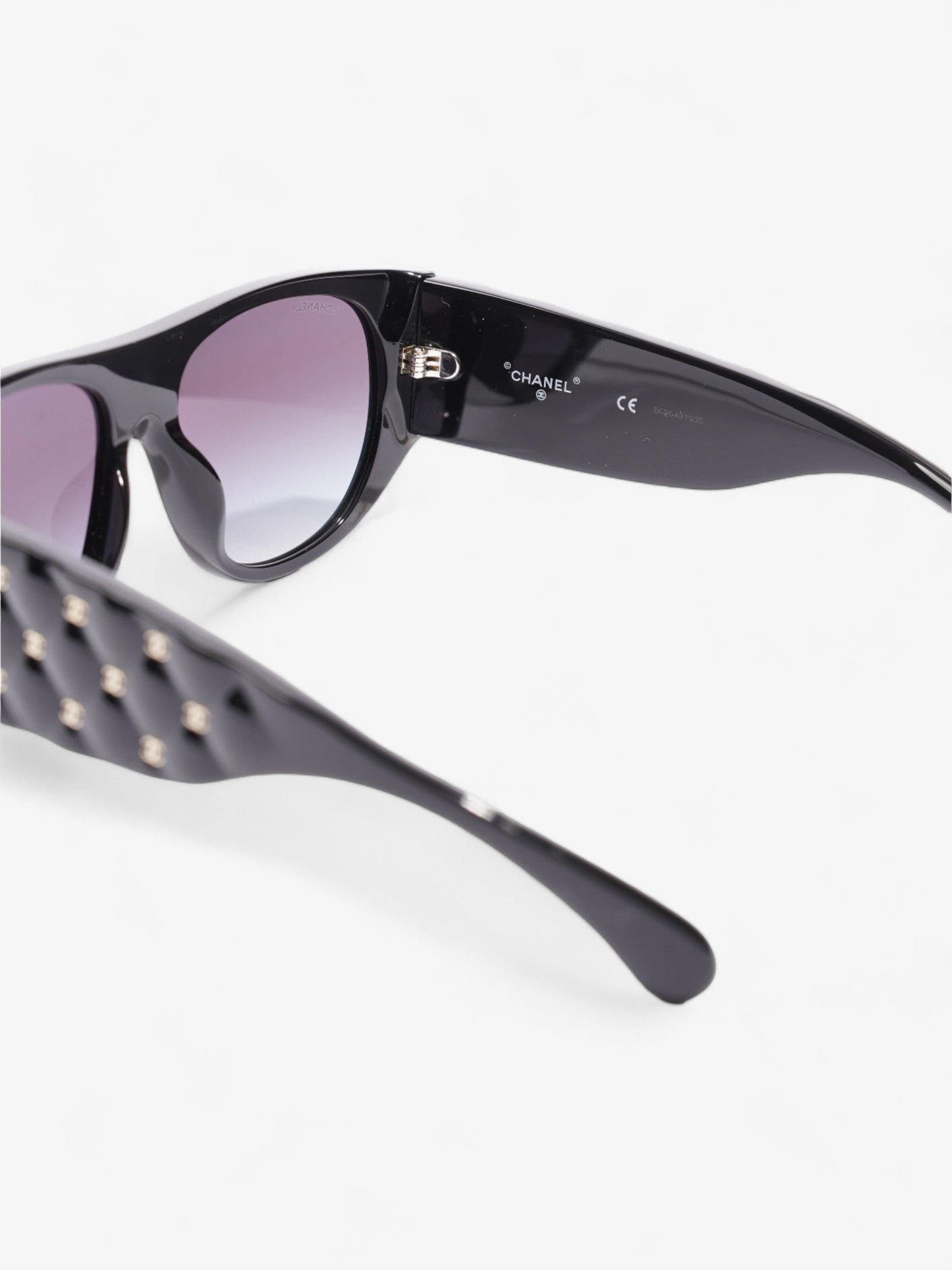 Chanel Pilot Sunglasses Black / Gold Acetate 145mm