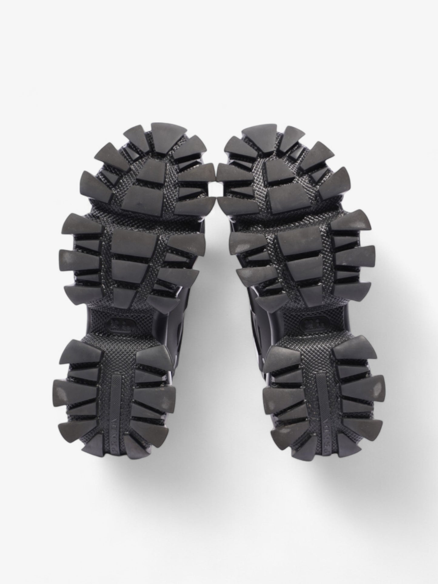 Prada Cloudbust Thunder Black / Red Knit EU 40 UK 6