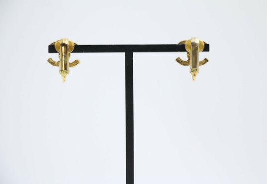 Chanel Vintage 1971-80 Gold-plated Curved Buckle CC Clip-on Earrings