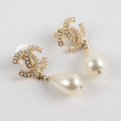 Chanel pearl CC Tear Drop Earrings
