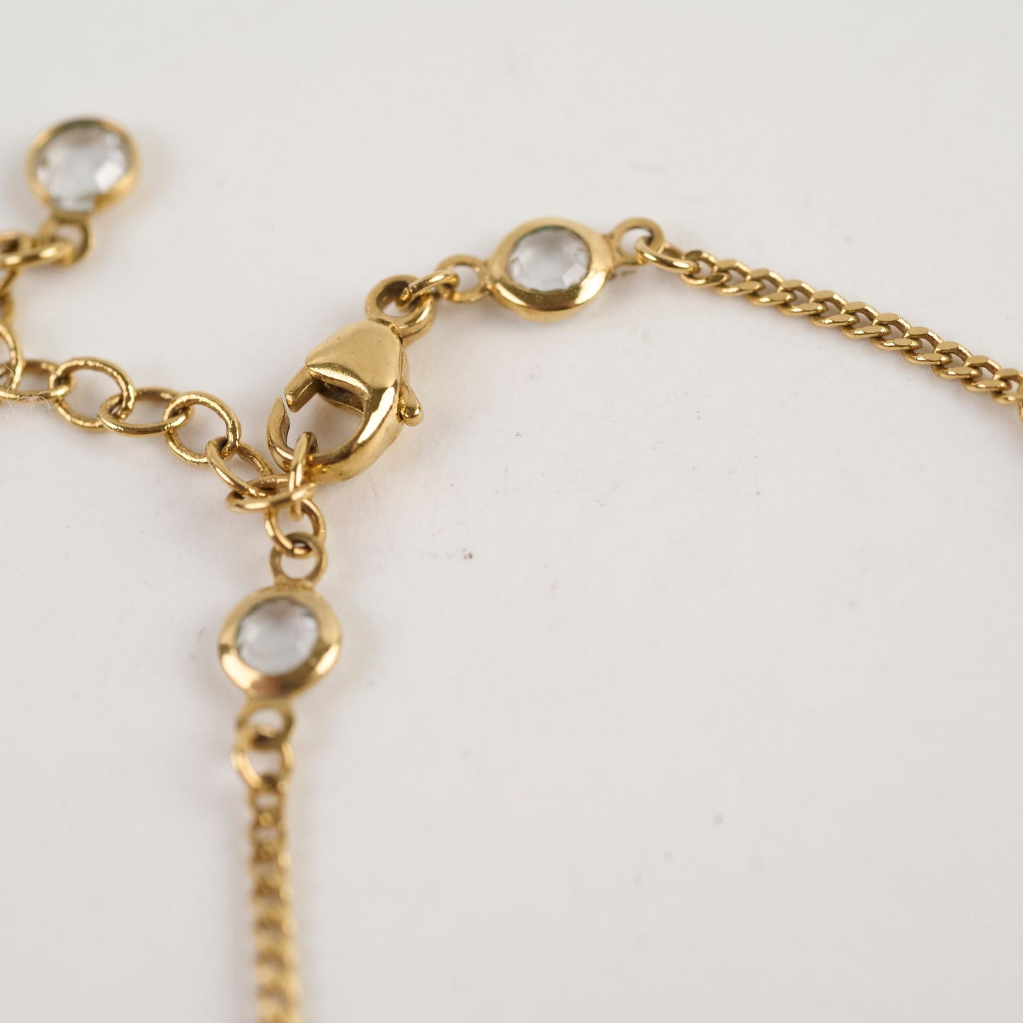 Gucci Double GG Gold Key Bracelet Costume Jewellery