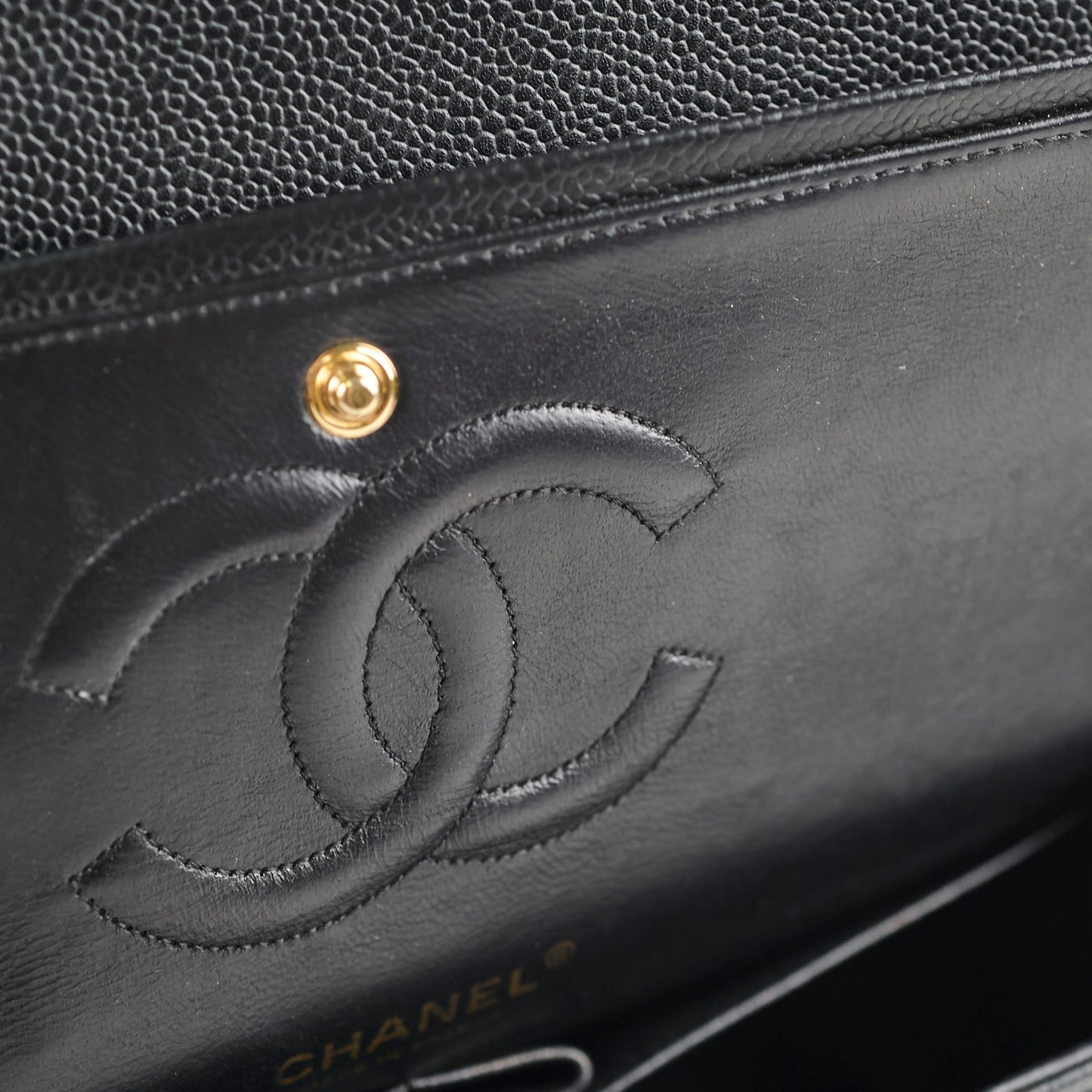 Chanel Medium/Large Caviar Classic Double Flap GHW Black