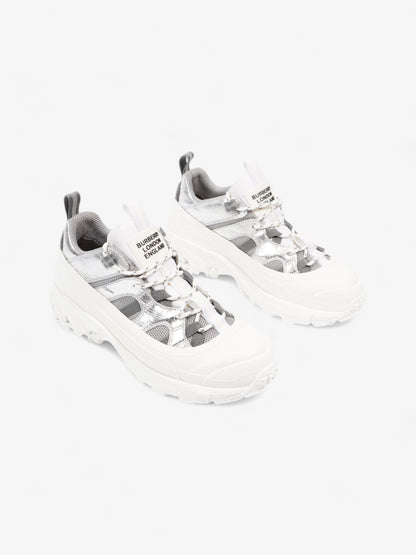 Burberry Arthur White / Silver Mesh EU 39.5 UK 6.5